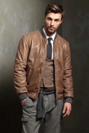 Jaquetas de couro marrom para homens