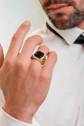 Férfi arany gyűrűk: típusok és választások