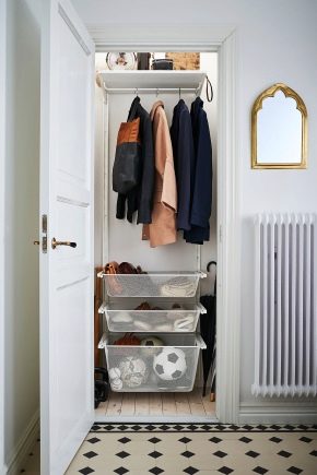 Design of small storage rooms in the apartment