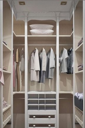 How to make a closet out of a pantry?