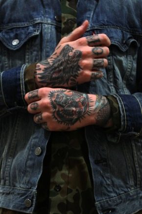Mindent az öklén lévő tetoválásról
