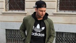 Hættetrøjer til mænd fra Adidas