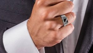Férfi ezüst gyűrűk: mik ezek és hogyan kell viselni?
