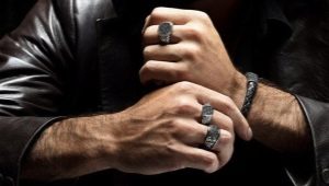 Ako muži nosia prstene?