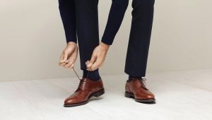 O que são e o que vestir com os sapatos derby masculinos?