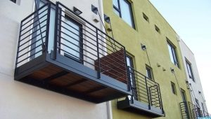 All about metal balcony railings