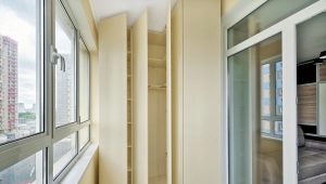 Everything about corner wardrobes for the balcony and loggia