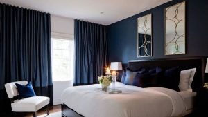 Papel de parede azul no design de quartos
