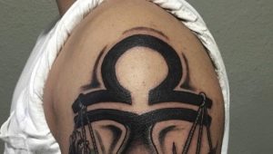 Alles over de Weegschaal-tatoeage voor mannen