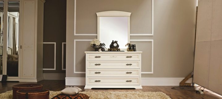 Varieties of dressers with a mirror in the bedroom and their choice