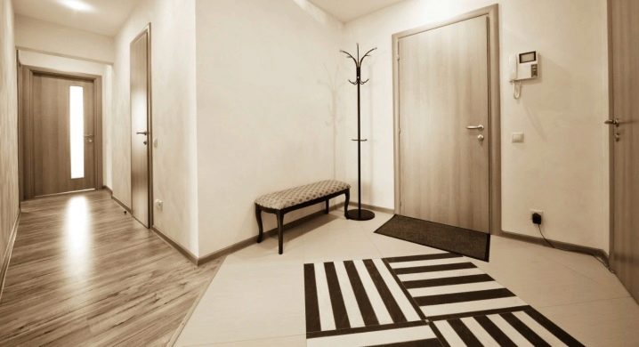 Everything about floor decoration in the hallway