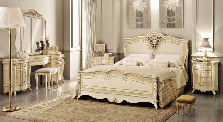 Opzioni di mobili per camere da letto classiche