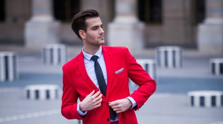 Ternos vermelhos masculinos: variedades e combinações interessantes