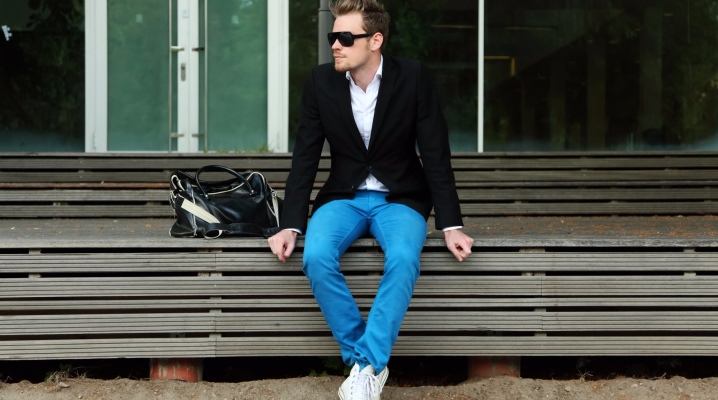 Pantaloni blu da uomo: cosa sono e cosa indossare?