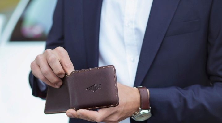 กระเป๋าเงินผู้ชาย: ประเภทขนาดและคำแนะนำในการเลือก