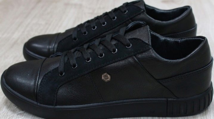 Men's leather sneakers: variety and choice