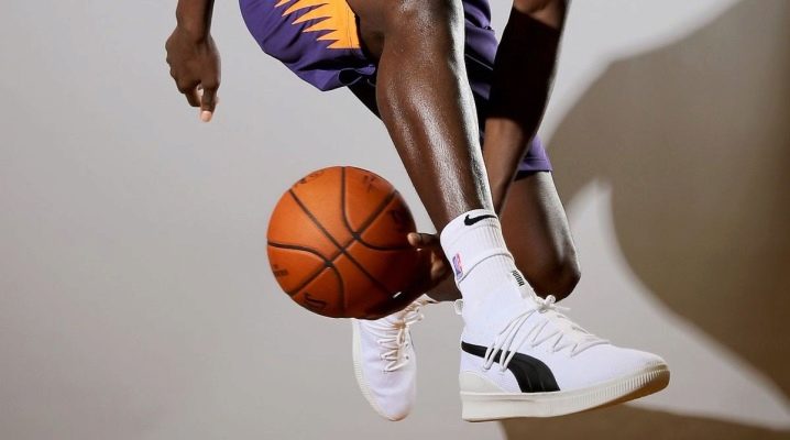 أحذية كرة السلة للرجال: الميزات والاختيارات