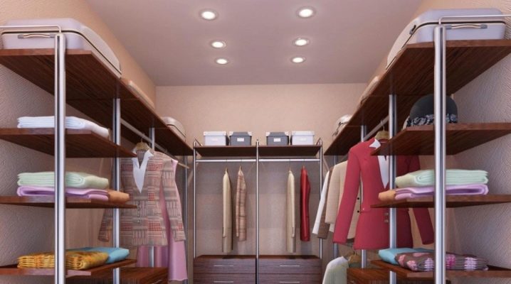 Dressing room design with an area of ​​4 sq. m