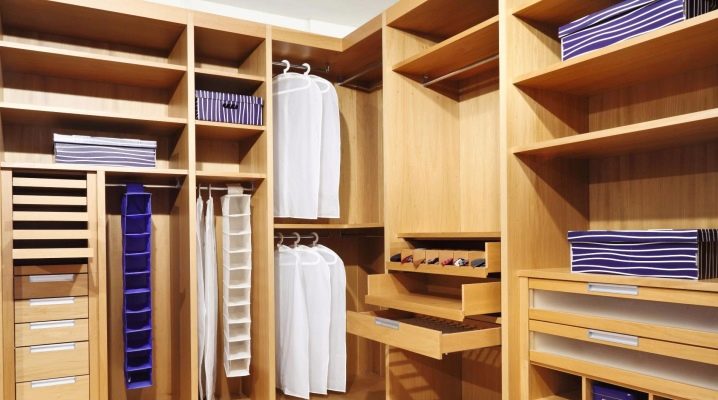 What kind of storage cabinets are there?