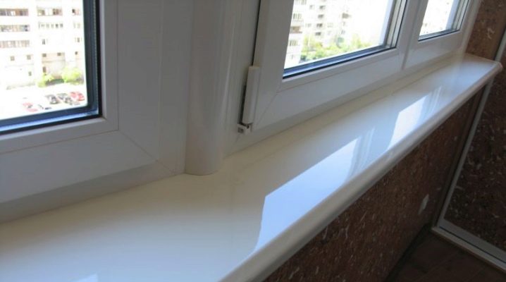 Varieties of window sills on the balcony and how to install them