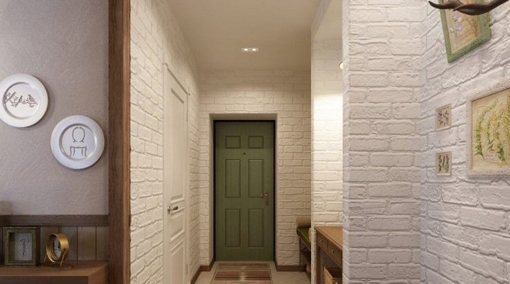 Decorative brick in the hallway