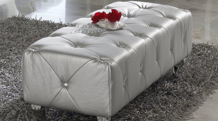 What are bedroom ottomans and how to choose them?