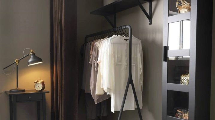 Floor hangers for clothes in the bedroom