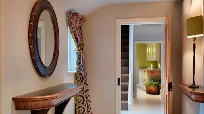 Mirror with shelf in the hallway