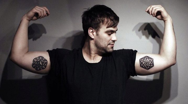 Vše o tetování na biceps pro muže