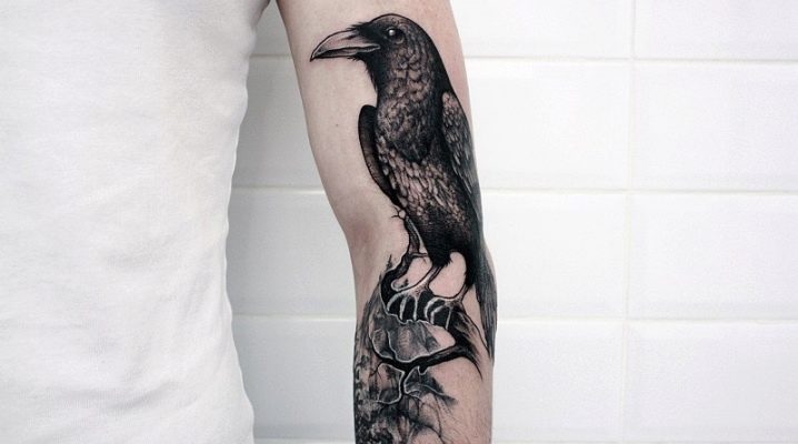 Lahat Tungkol sa Raven Tattoo Para sa Mga Lalaki
