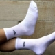 Bílé pánské ponožky: jak si vybrat a s čím nosit?
