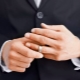 Férfi fehér arany gyűrűk: típusok, választható tulajdonságok és viselés
