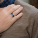 Férfi zafírgyűrű: az ellátás típusai és jellemzői