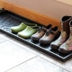 Mga tray para sa sapatos sa pasilyo