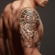 Paglalarawan ng mga lalaki na tattoo sa estilo ng Polynesia