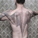 Minden a férfiak hátsó tetoválásáról