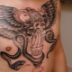 Escolhendo tatuagens masculinas de águia